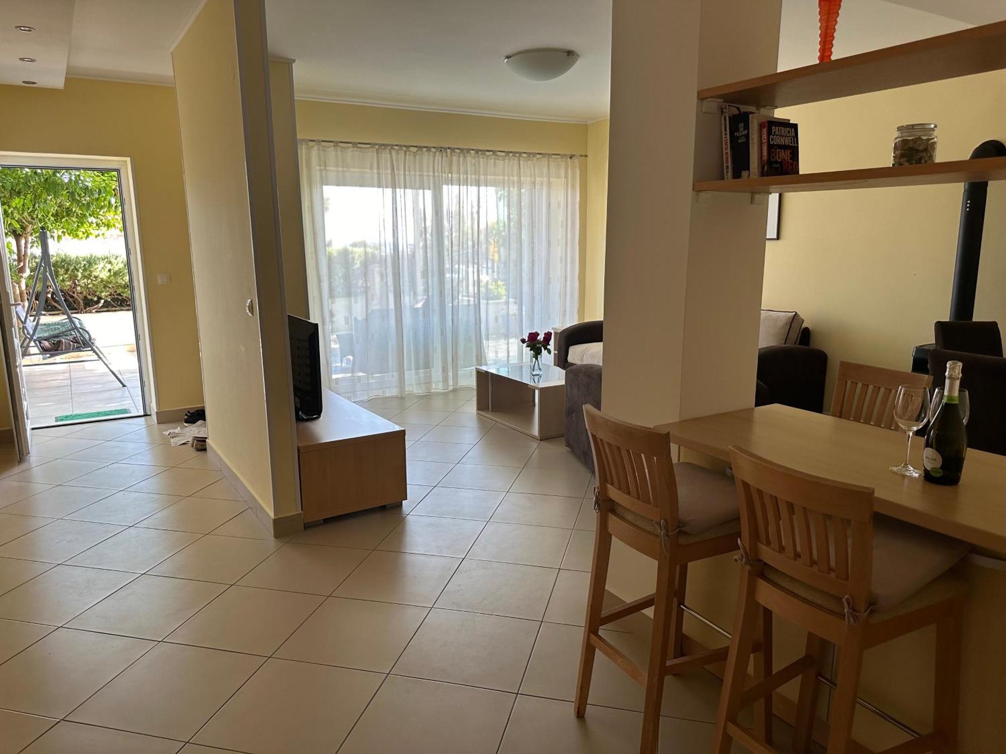 Spacious 1 Bedroom 4 Star Apartment, Mlini Ngoại thất bức ảnh