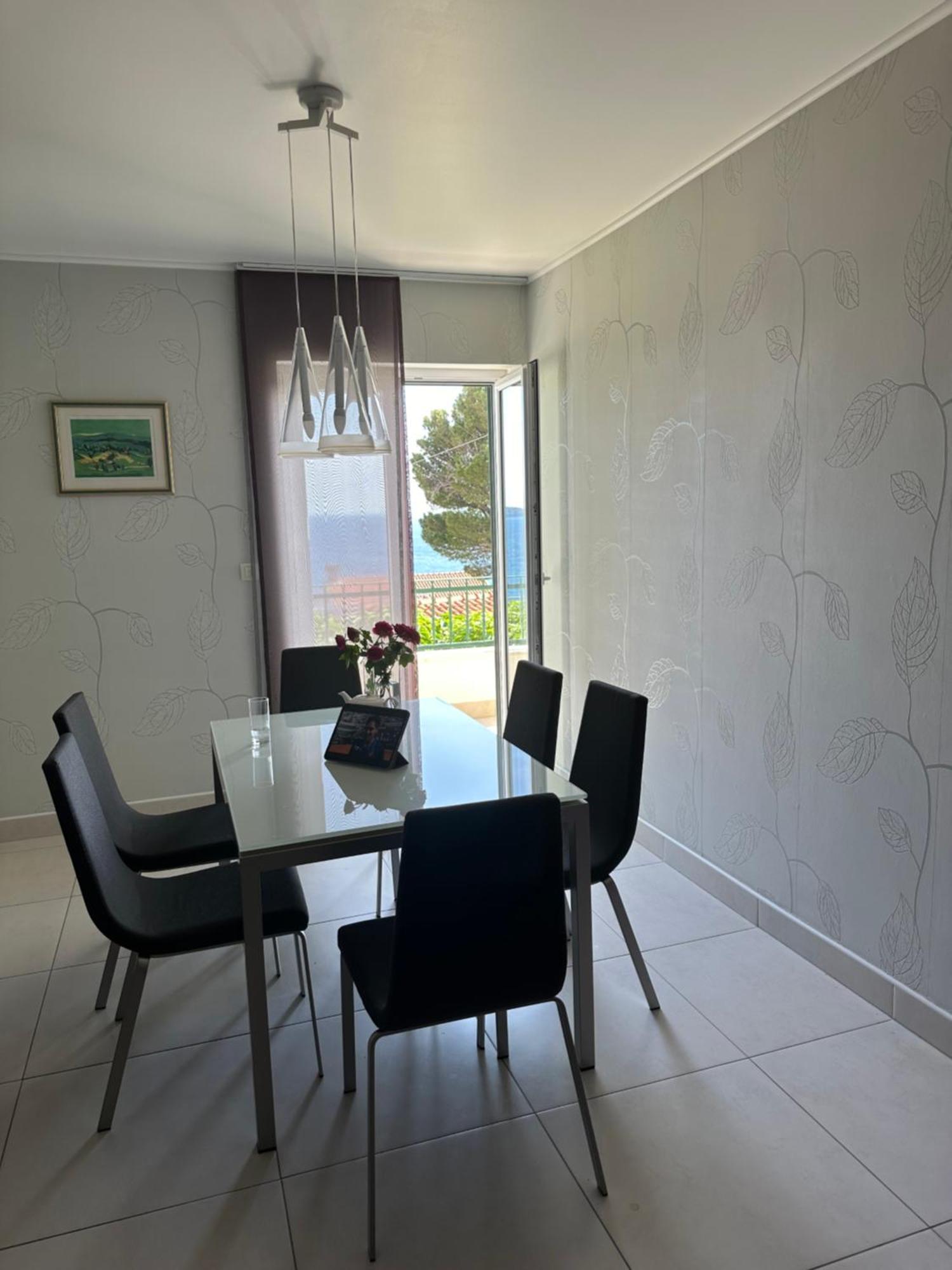 Spacious 1 Bedroom 4 Star Apartment, Mlini Ngoại thất bức ảnh